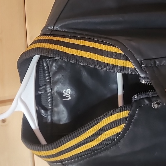 NFL Raiders Bomber Jacket Size Large - Picture 6 of 10